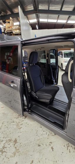 
										2023 Nissan Serena full									