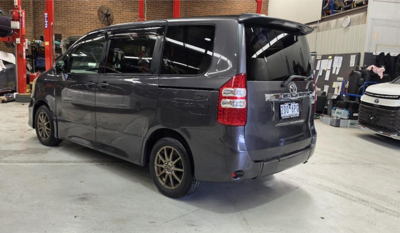 
								2012 Toyota Noah WELCAB full									