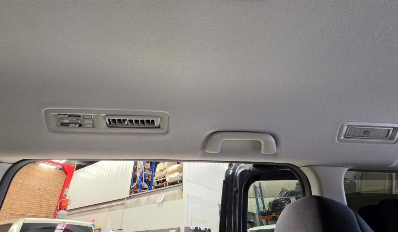 
								2012 Toyota Noah WELCAB full									