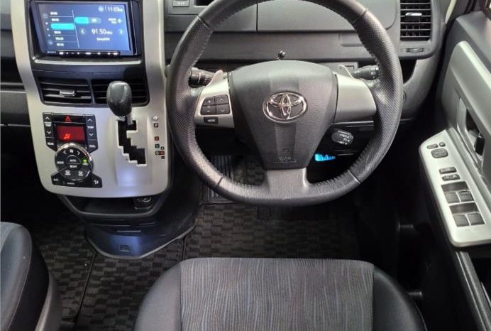 
								2012 Toyota Noah WELCAB full									