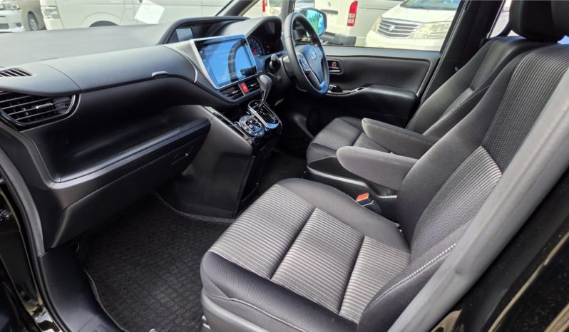 
								2019 Toyota Voxy Welcab full									
