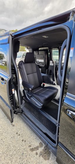 
										2019 Toyota Voxy Welcab full									